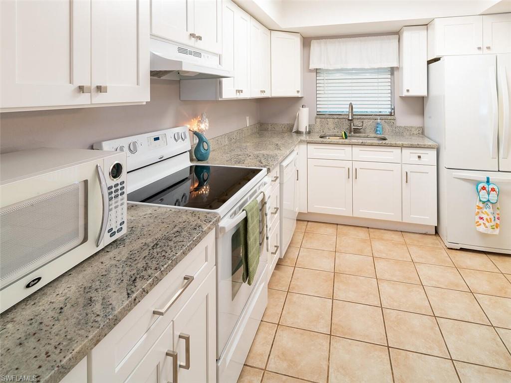 BONITA FARMS - Residential