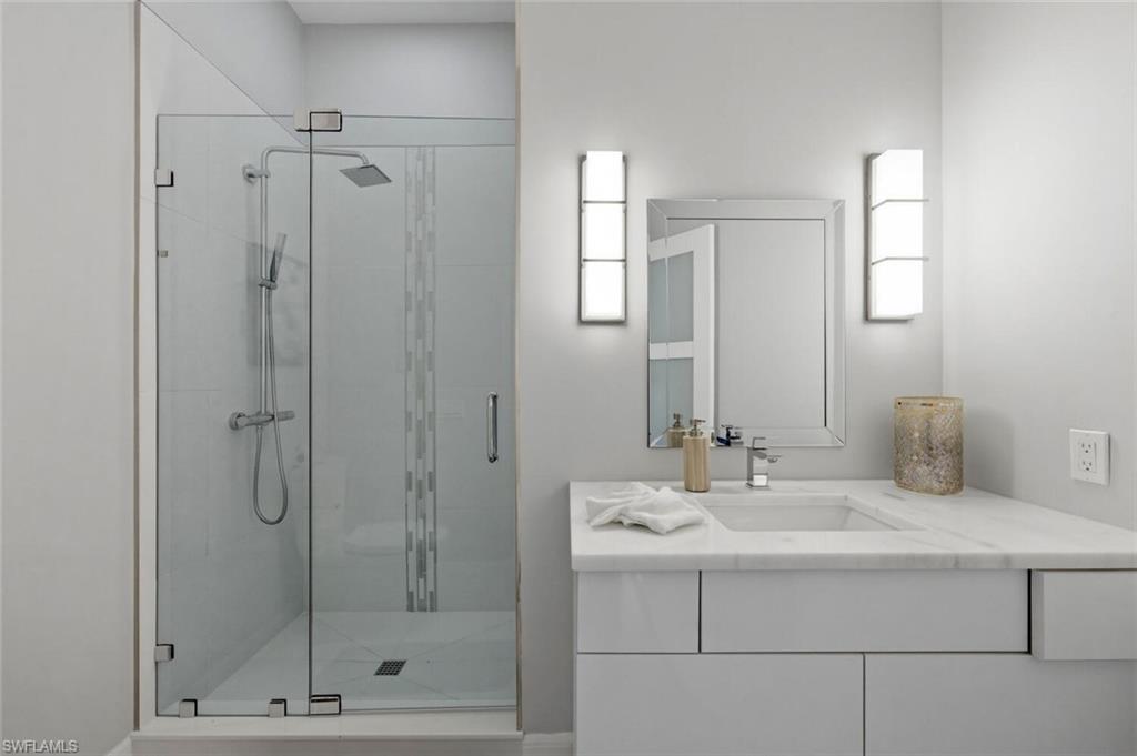 OAKES ESTATES - Residential