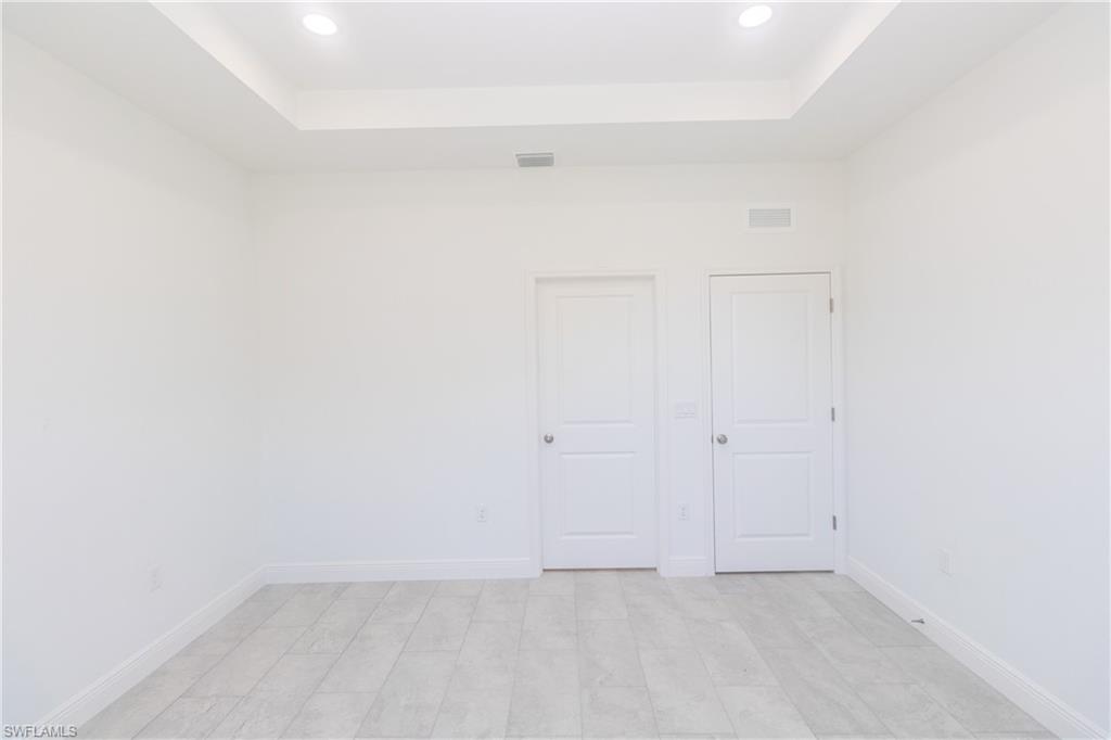 PORT LABELLE - Residential Lease