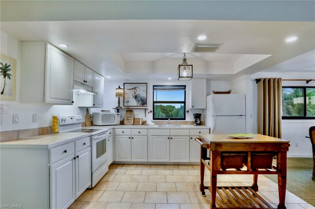 GORES A M SUBD - Residential