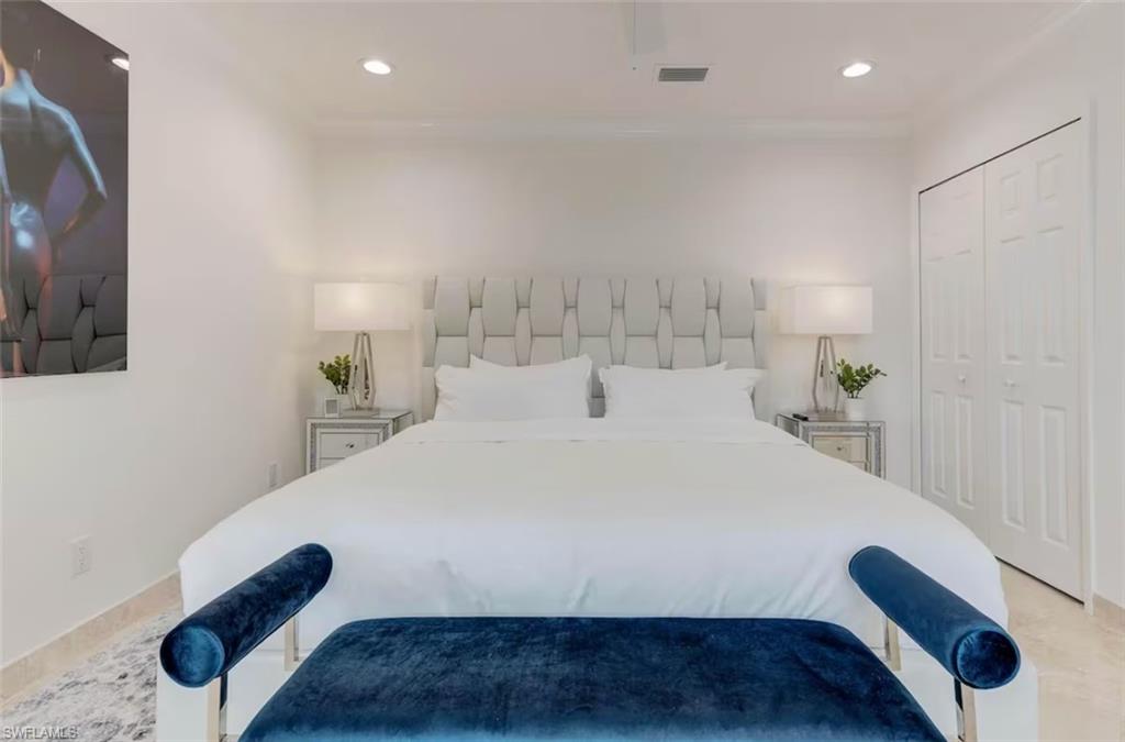 ENGLEWOOD ISLES - Residential