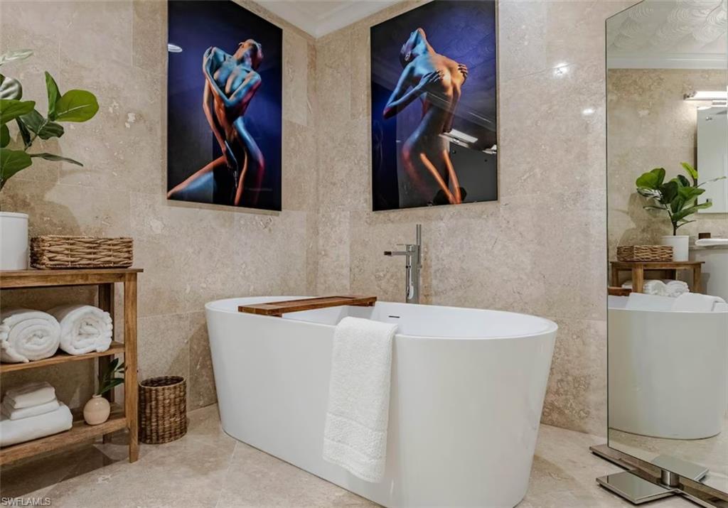 ENGLEWOOD ISLES - Residential