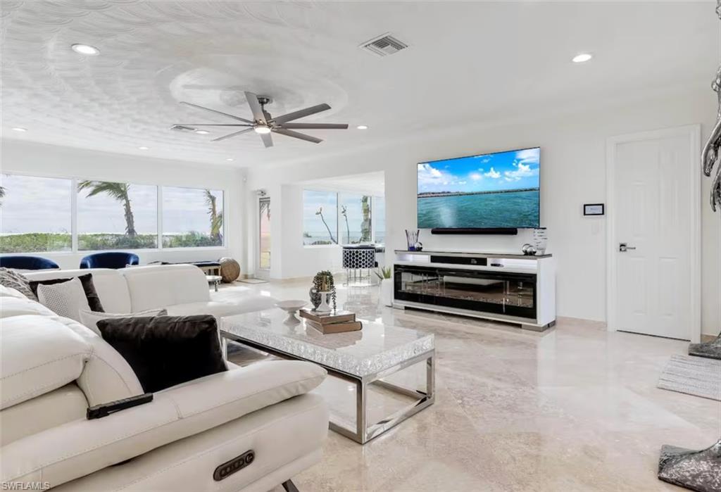 ENGLEWOOD ISLES - Residential