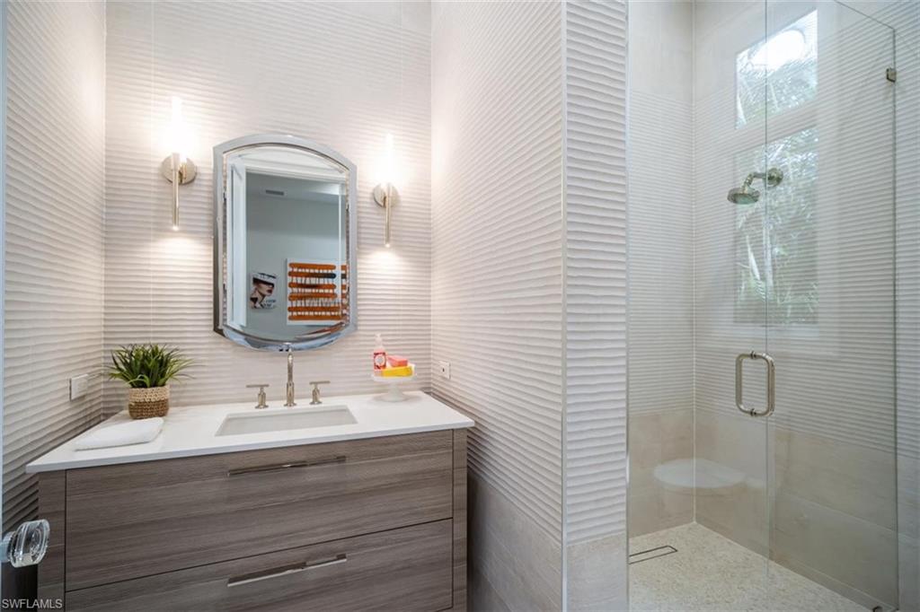 PARK SHORE - Residential