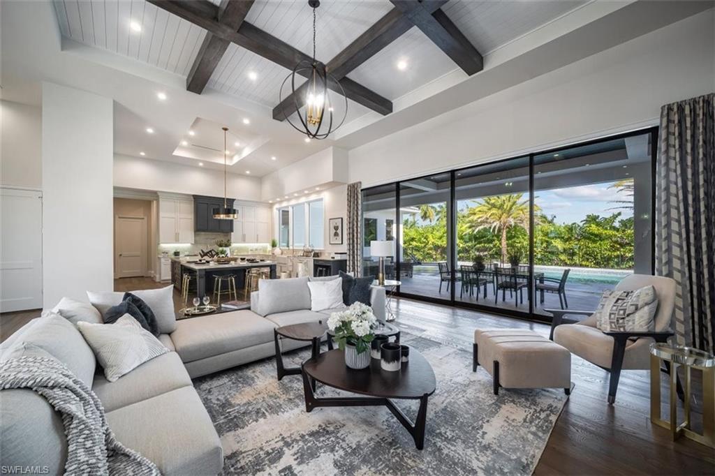 PARK SHORE - Residential