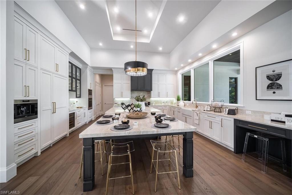 PARK SHORE - Residential