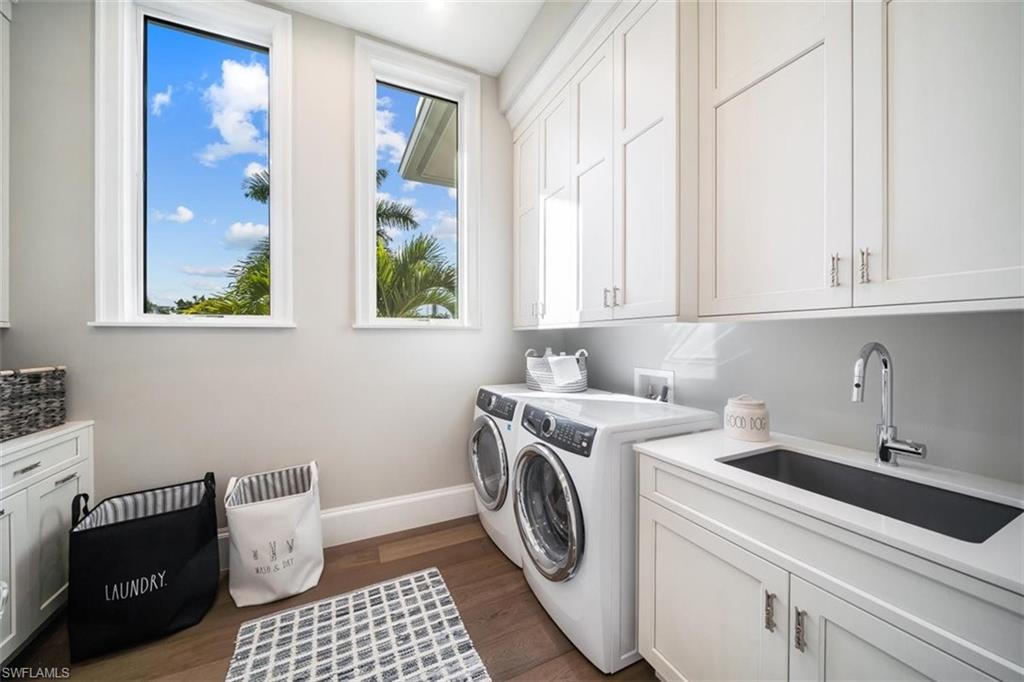 PARK SHORE - Residential