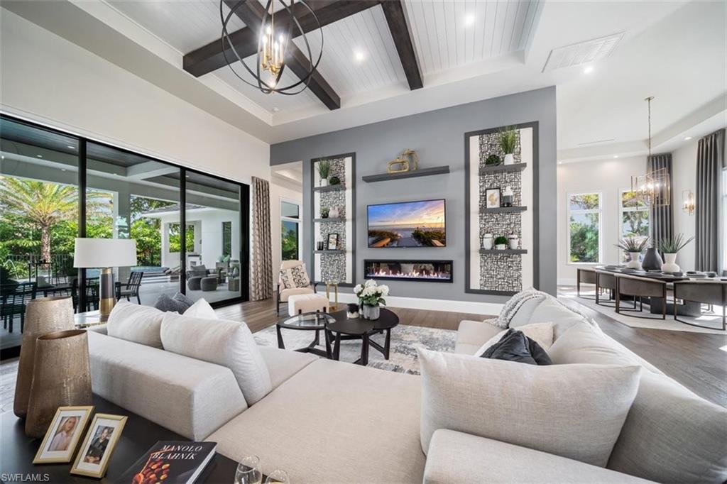 PARK SHORE - Residential