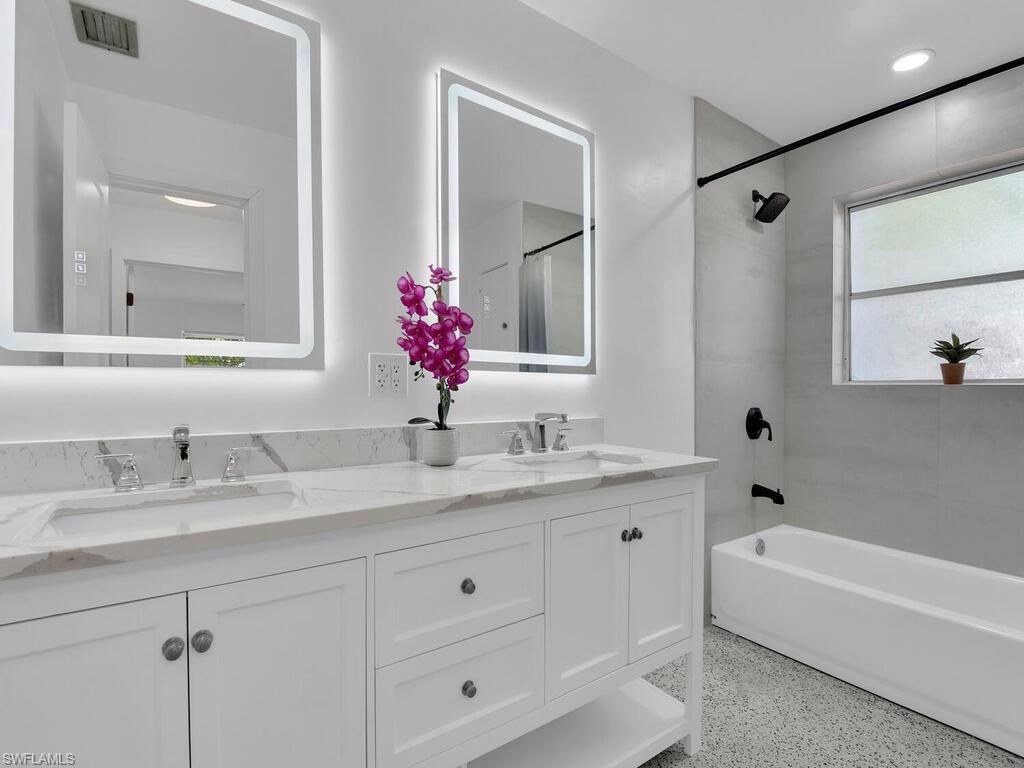 4941 Aztec CIR