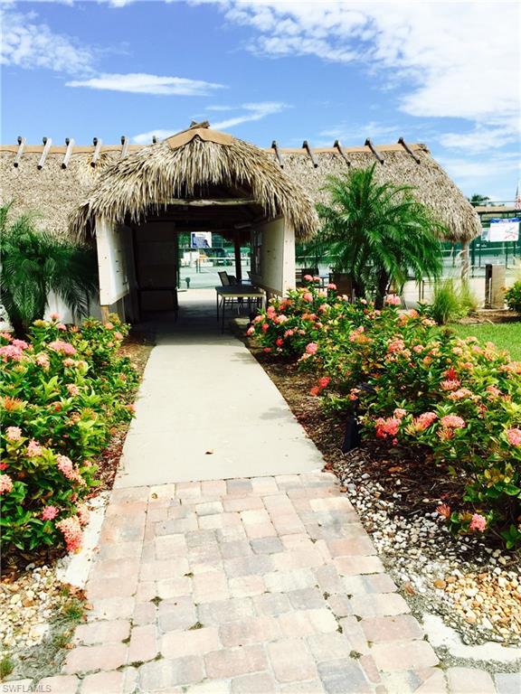 BEACH AND TENNIS CLUB - Residential