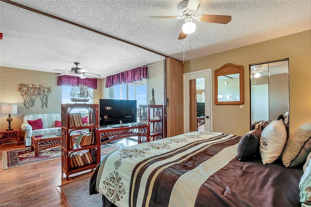 BEACH AND TENNIS CLUB - Residential