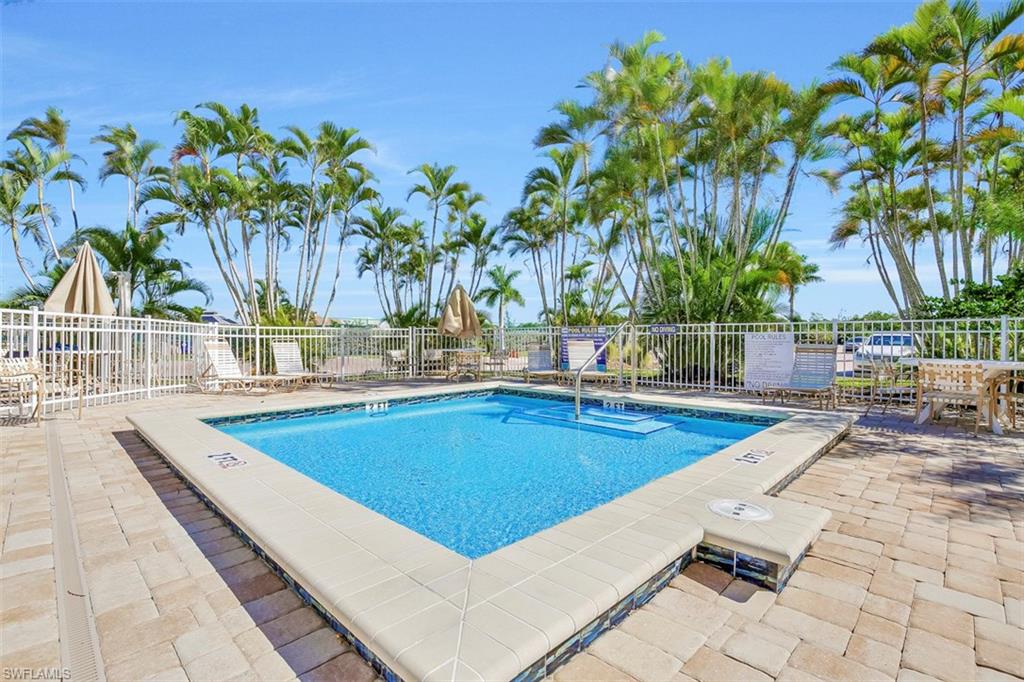 BEACH AND TENNIS CLUB - Residential