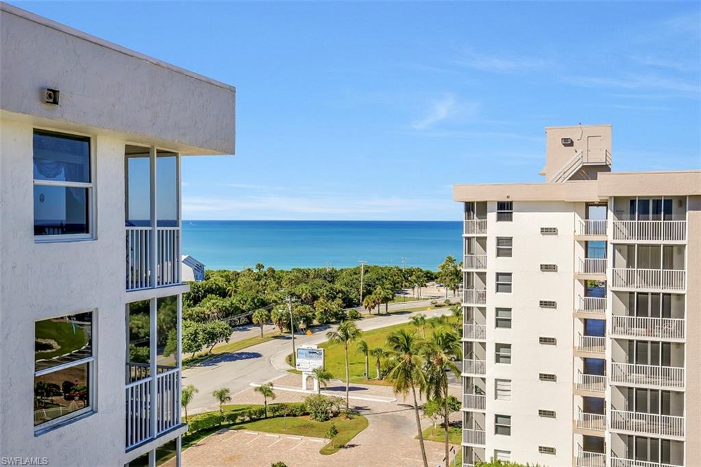 BEACH AND TENNIS CLUB - Residential