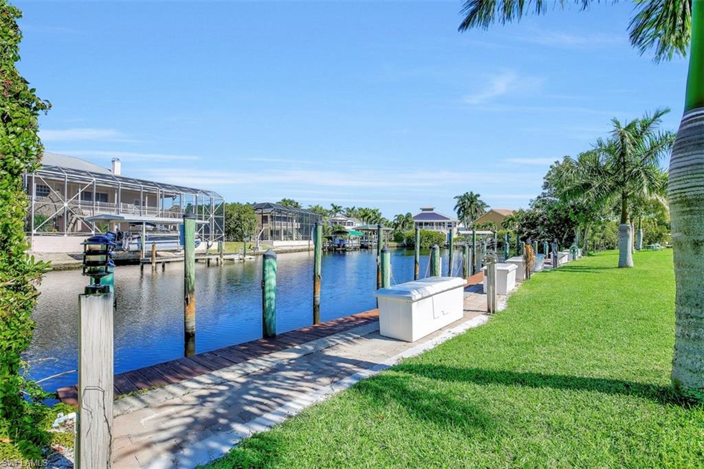 BEACH AND TENNIS CLUB - Residential