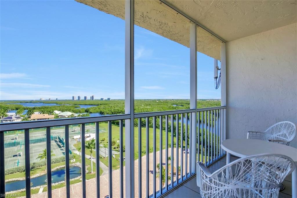 BEACH AND TENNIS CLUB - Residential