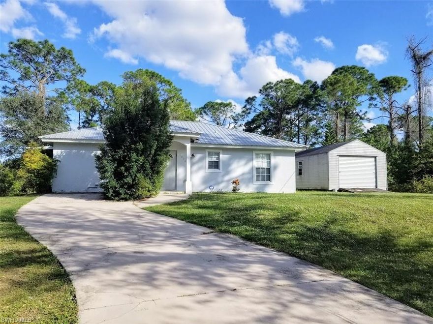 A very nice, affordable home on a beautiful corner lot!  This home features tile in all living areas, vaulted ceilings, a spacious open kitchen, a large screened lanai,  large storage shed, and much more!  This is a sold CBS construction home with a metal roof, and is located in a quiet neighborhood of newer homes.
