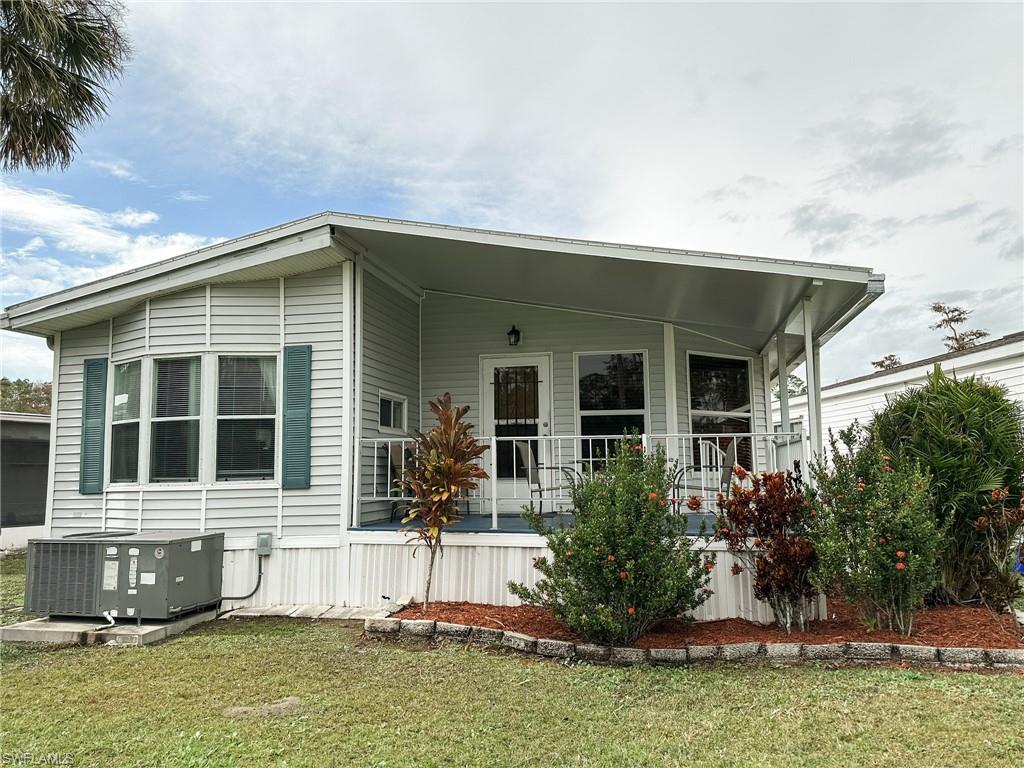 CORKSCREW WOODLANDS - Residential