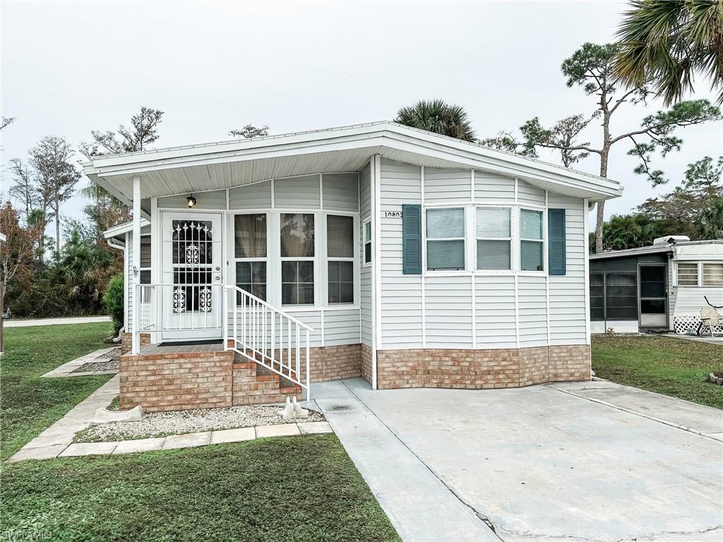 CORKSCREW WOODLANDS - Residential