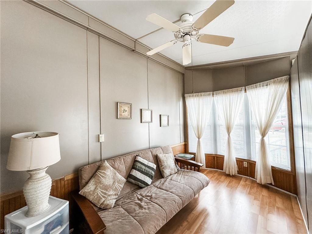 CORKSCREW WOODLANDS - Residential