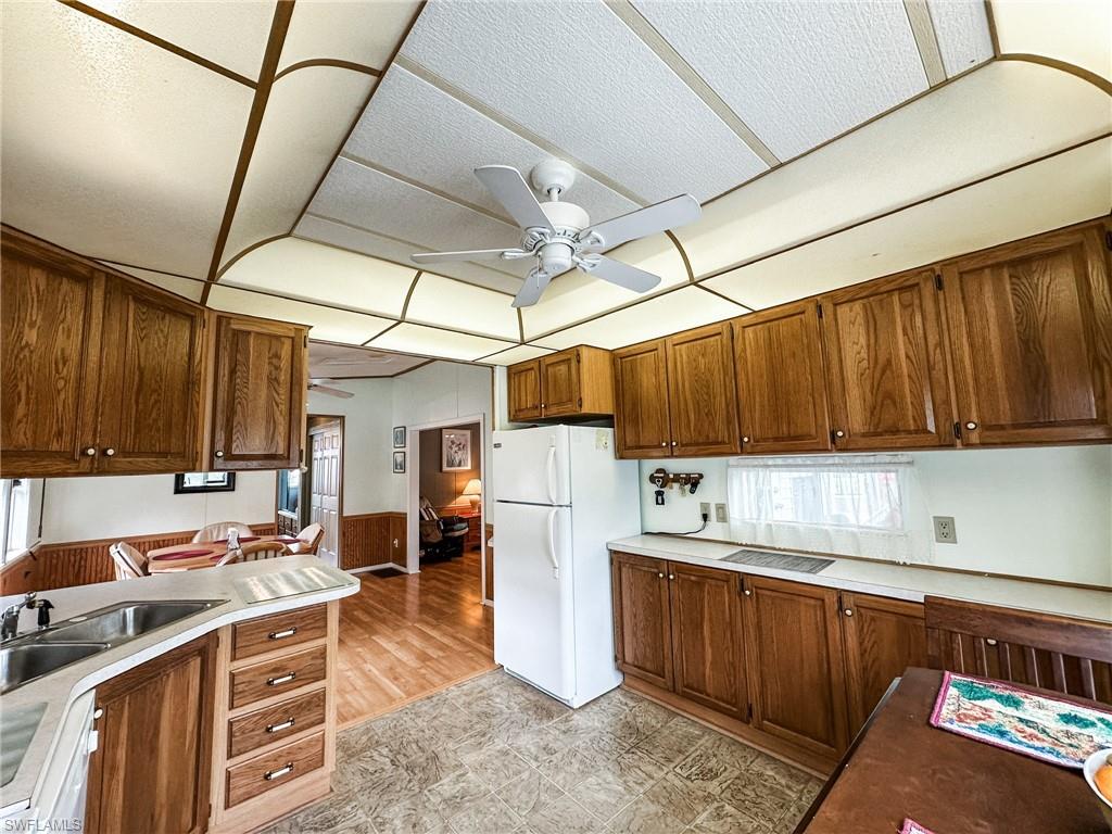 CORKSCREW WOODLANDS - Residential