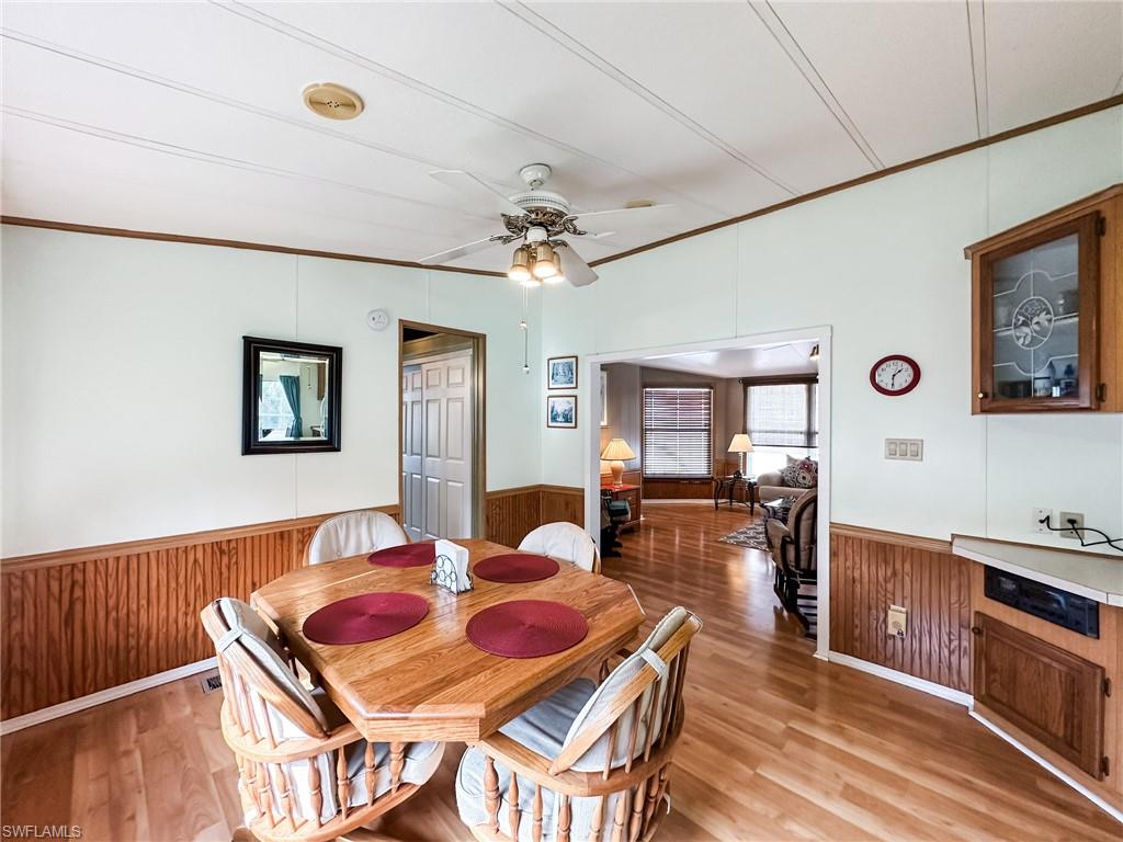 CORKSCREW WOODLANDS - Residential