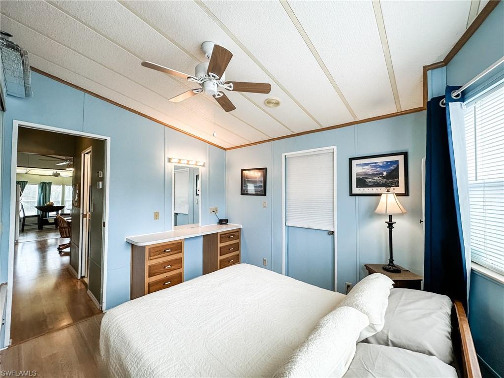 CORKSCREW WOODLANDS - Residential