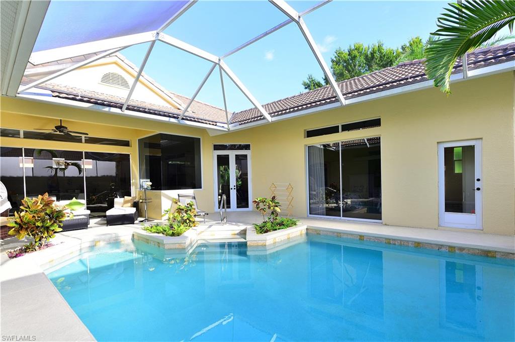 CASA DEL VIDA - Residential Lease