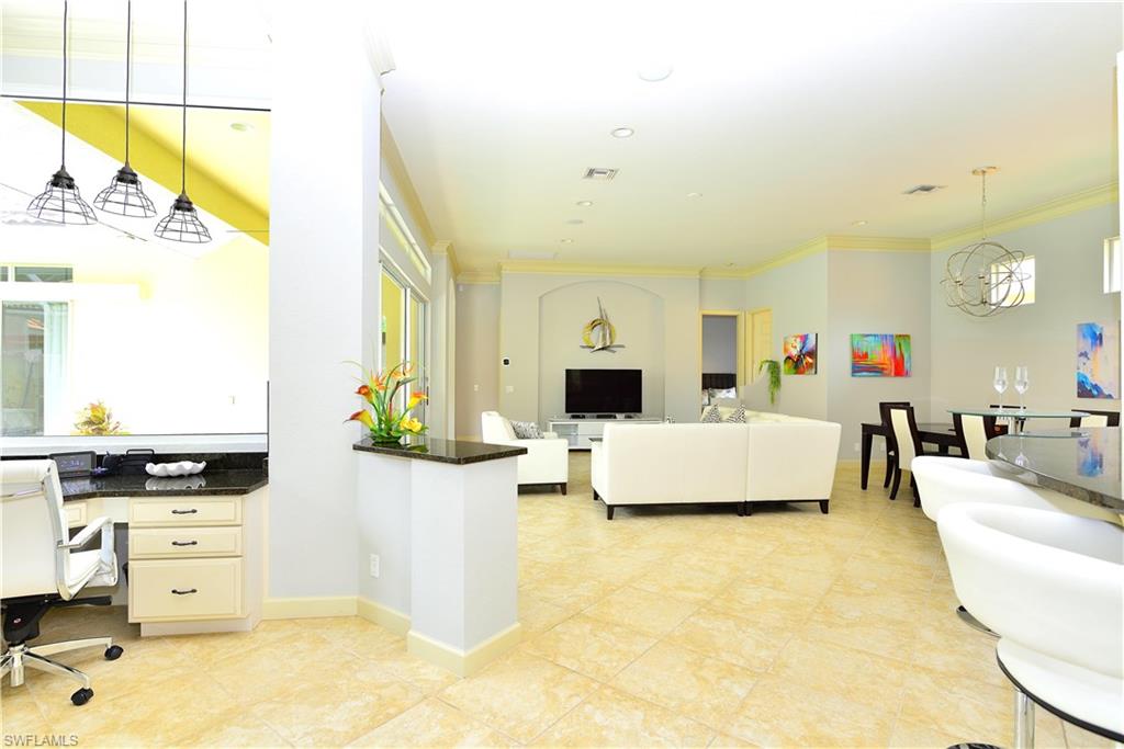 CASA DEL VIDA - Residential Lease