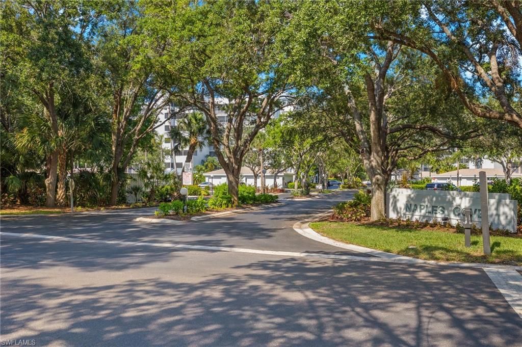 Photo of 290 Naples Cove DR #2602, NAPLES, FL 34110 (MLS # 226018254)