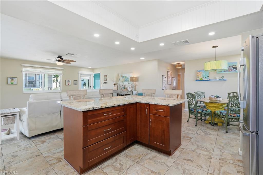 LAGUNA SHORES - Residential