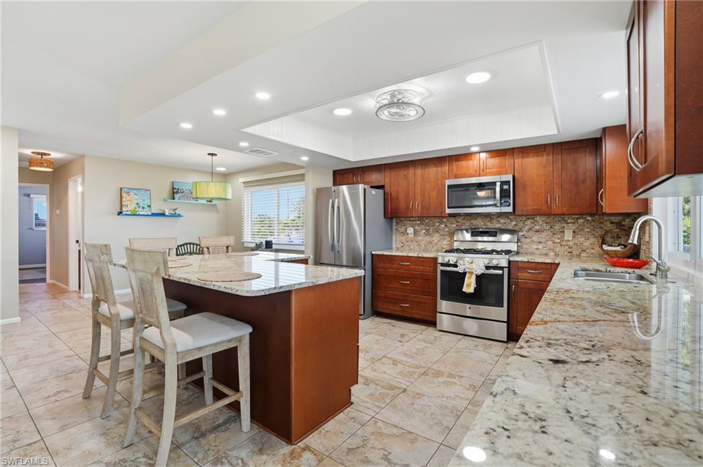 LAGUNA SHORES - Residential