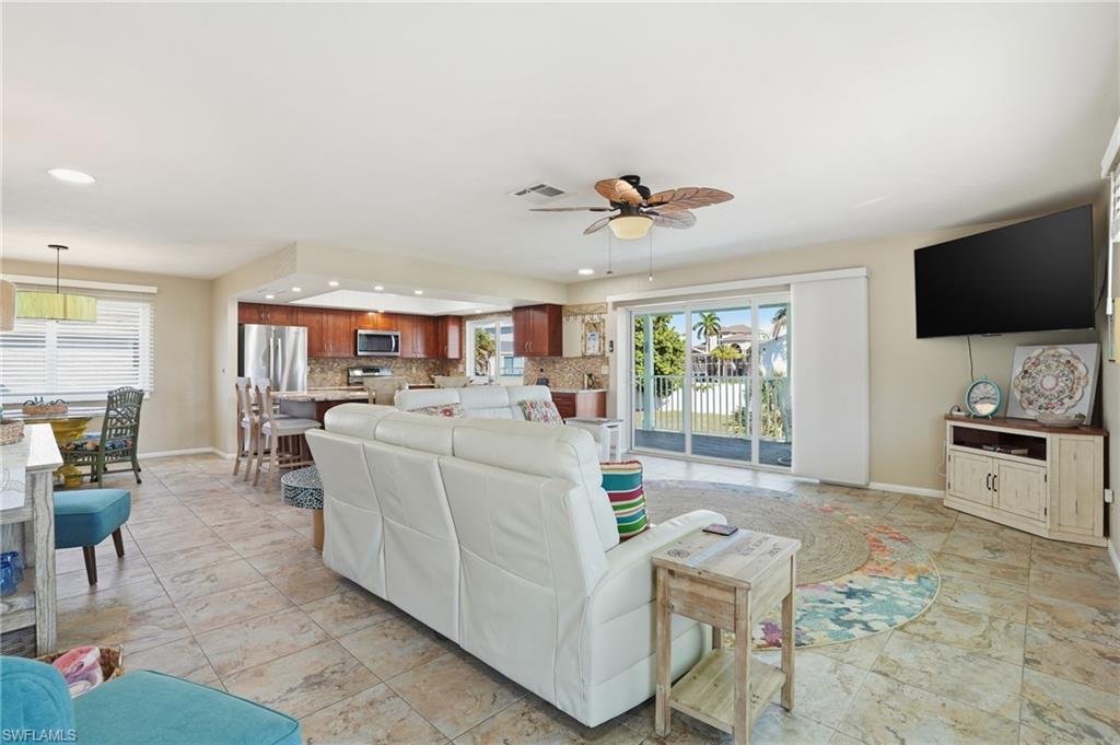 LAGUNA SHORES - Residential