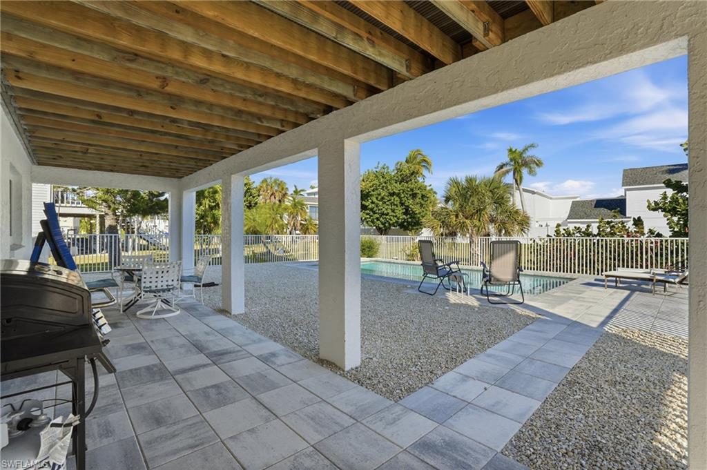 LAGUNA SHORES - Residential