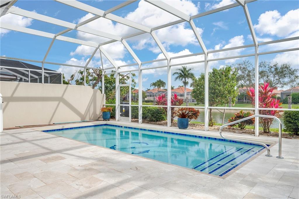 VILLAGE WALK - Residential