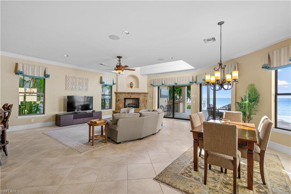 LYNNS ADD - Residential