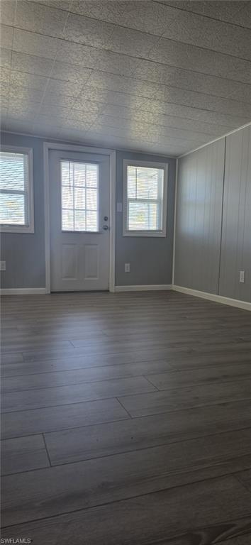 IMPERIAL HARBOR - Residential Lease