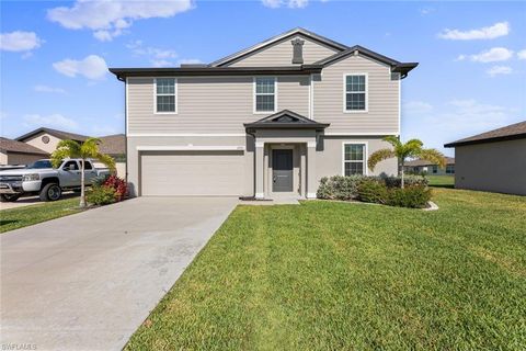 Single Family Residence in NORTH FORT MYERS FL 17111 PARMA CT.jpg