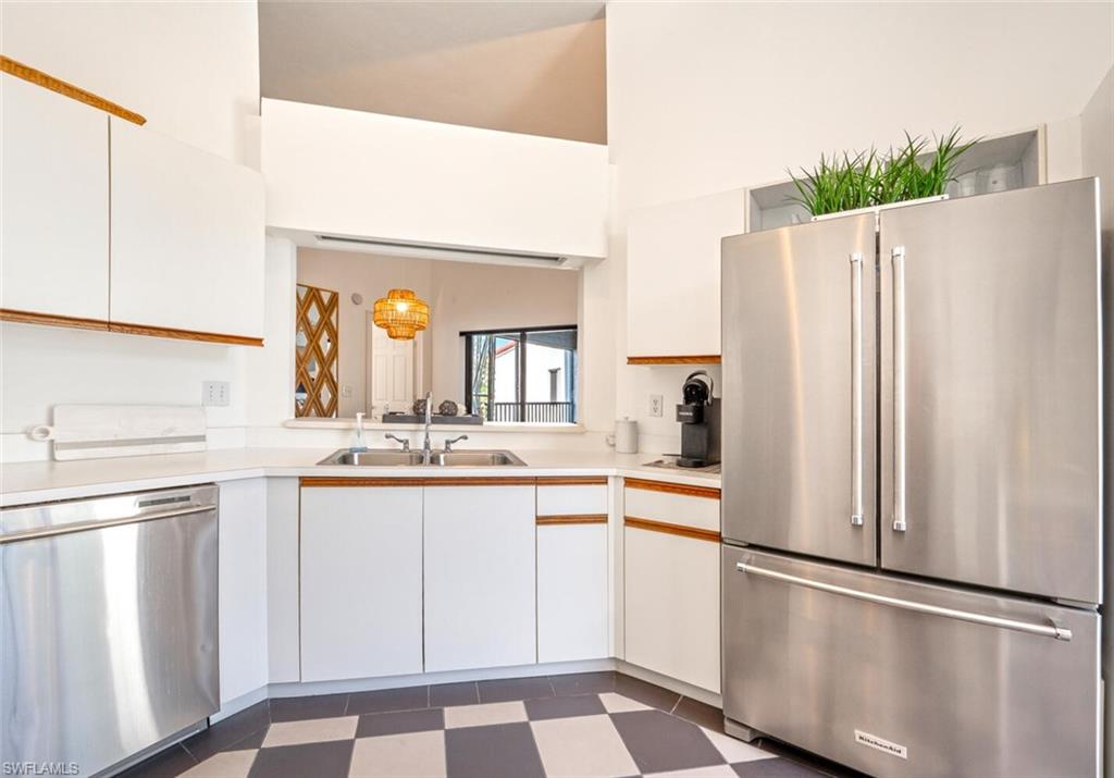 BEACHWALK GARDENS - Residential