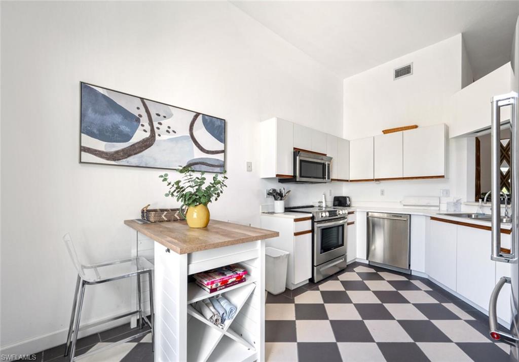 BEACHWALK GARDENS - Residential