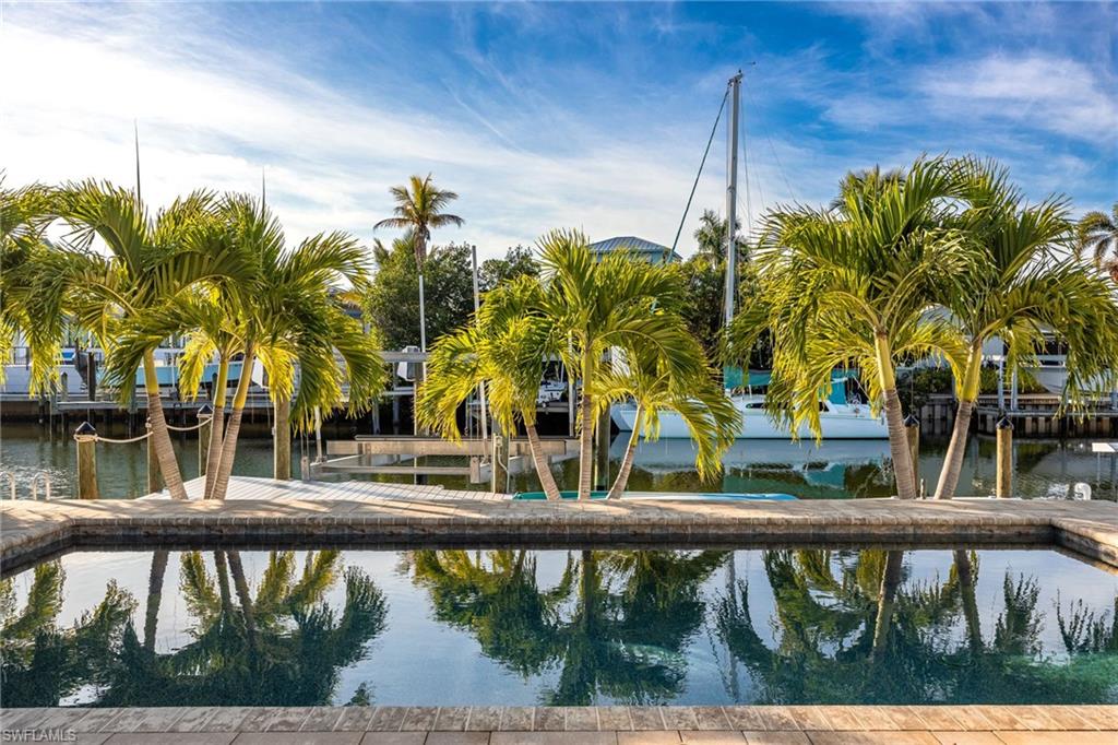 BAYVIEW ACRES - Residential