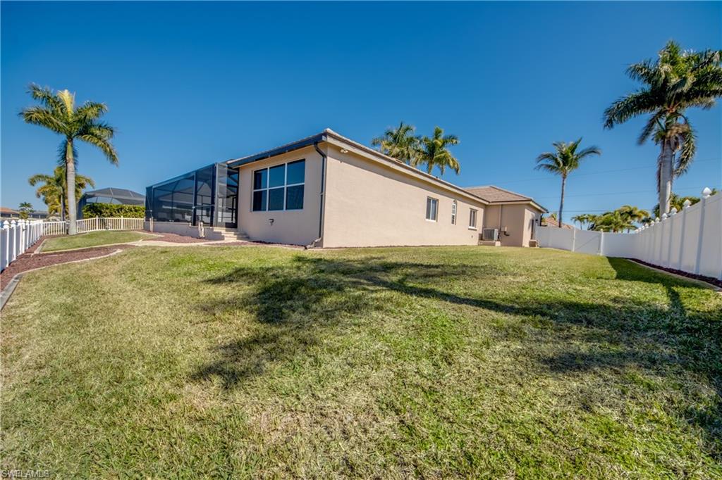 CAPE CORAL - Residential