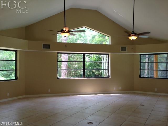 COLONIAL FARMS - Residential