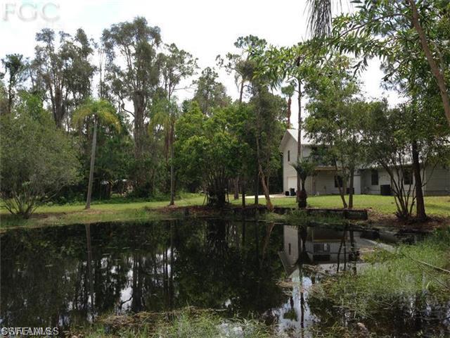 COLONIAL FARMS - Residential