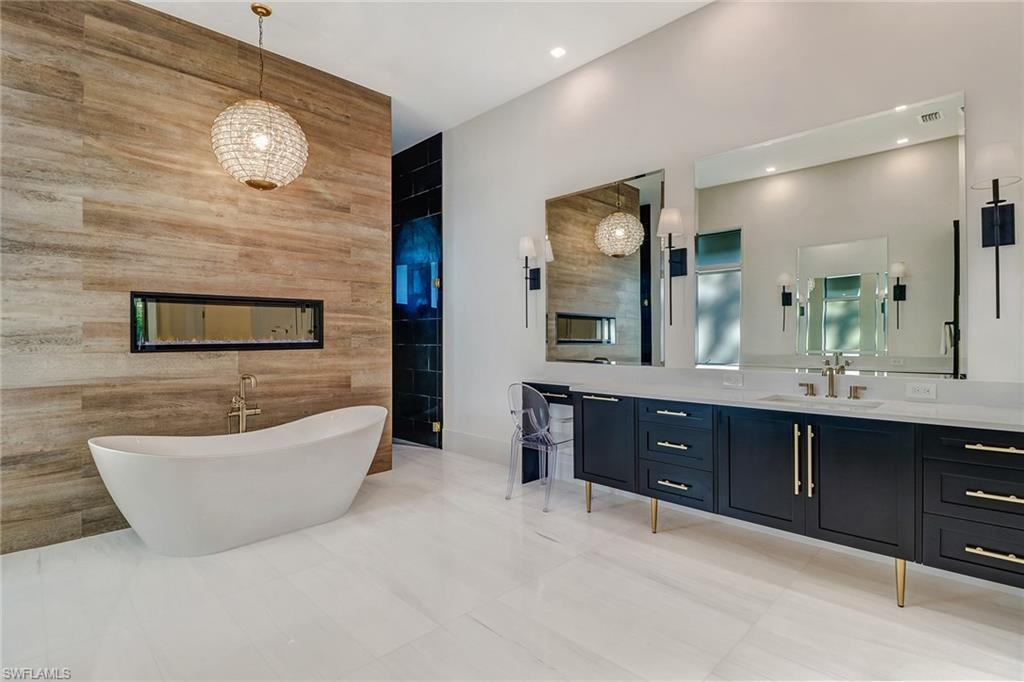 PINE RIDGE - Residential