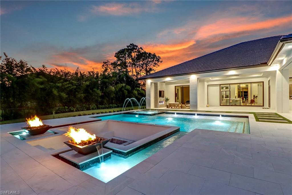 PINE RIDGE - Residential