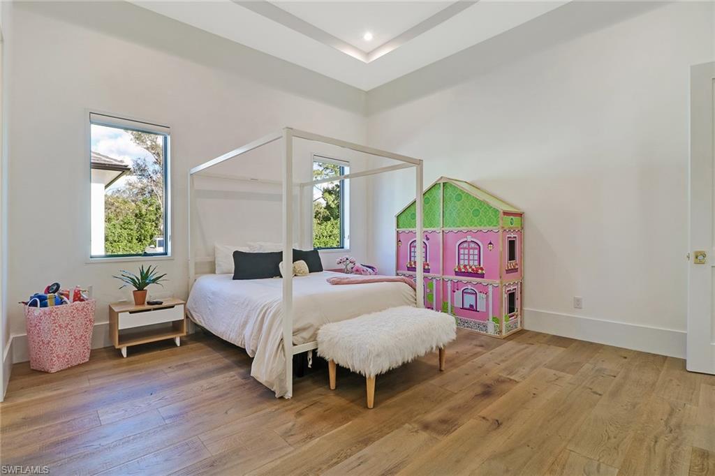 PINE RIDGE - Residential