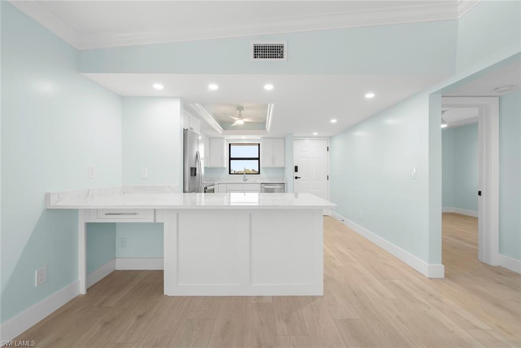 SAND POINTE - Residential