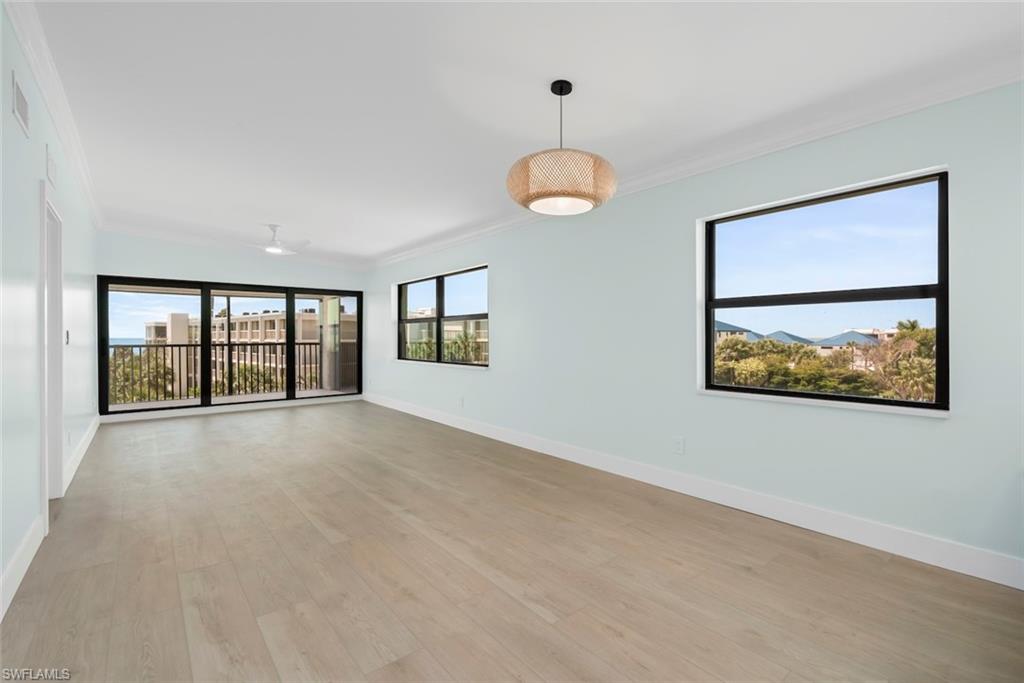 SAND POINTE - Residential