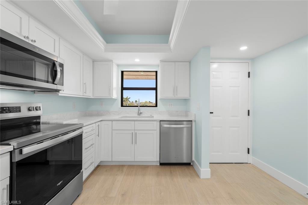 SAND POINTE - Residential