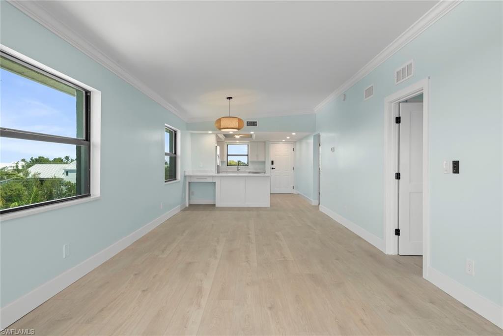 SAND POINTE - Residential